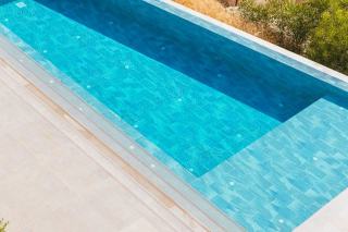 Liner EPDM piscine naturelle : pose, épaisseur et durabilité