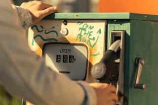 Pompe piscine naturelle : débit, puissance et conseils de choix