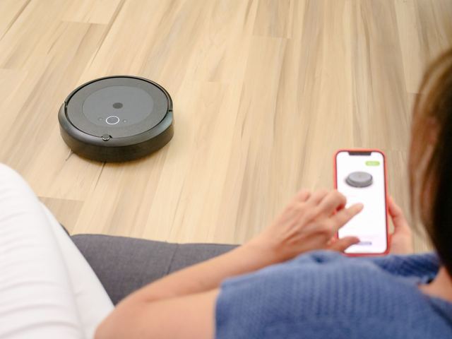 Robot nettoyeur pour piscine naturelle : compatible, efficace et sans risque Robot nettoyeur pour piscine naturelle : compatible, efficace et sans risque